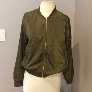 Nwot SAN SOUCI ARMY GREEN BOMBER SATIN JACKET